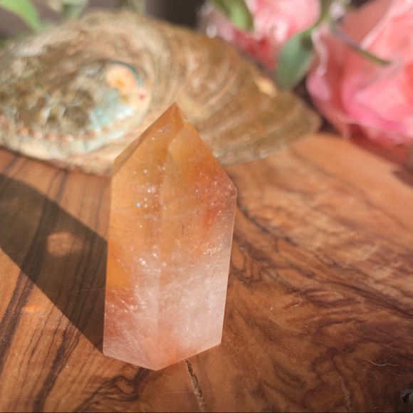 Red Hair Rutilated Quartz Point ✨❤️ - Picture 3 of 7